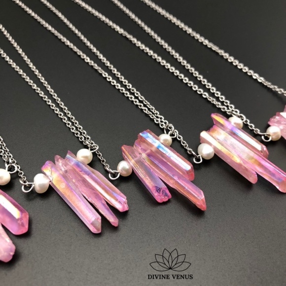 Angel Aura Pink Quartz & Pearls Necklace | Stainless Steel - Picture 4 of 8